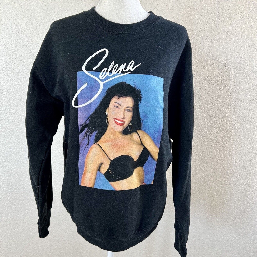 Selena Quintanilla Size Medium Black Retro Graphic Print Comfy Sweatshirt